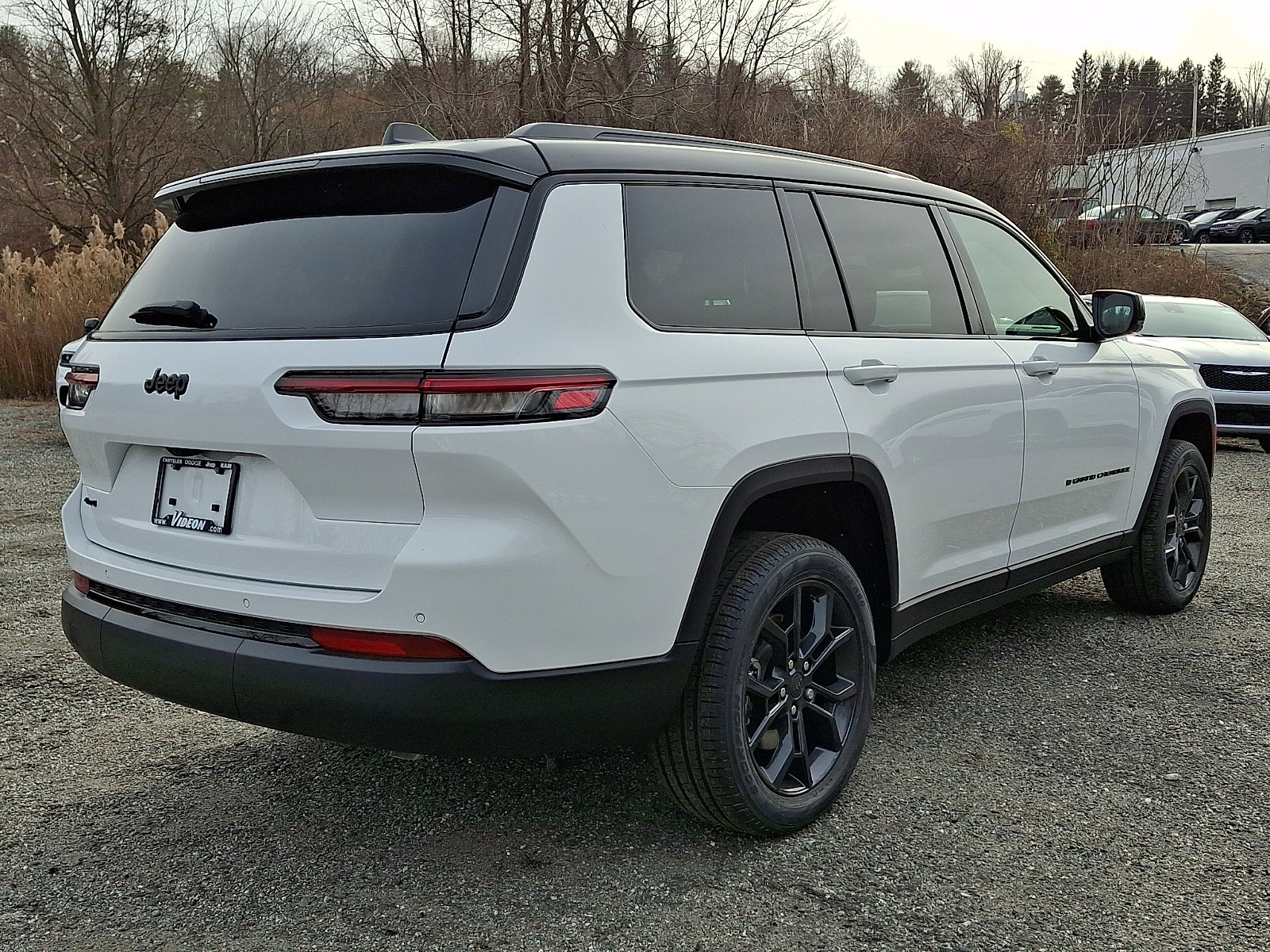New 2025 Jeep Grand Cherokee L Limited image 3