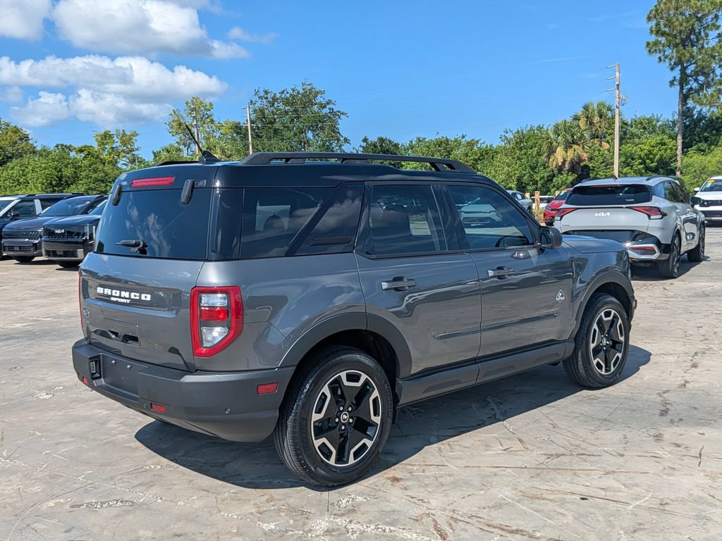 Used 2024 Ford Bronco Sport Outer Banks w/ Tech Package AWD/4WD image 8