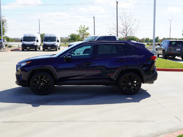 Used 2019 Toyota RAV4 XLE Premium FWD image 14