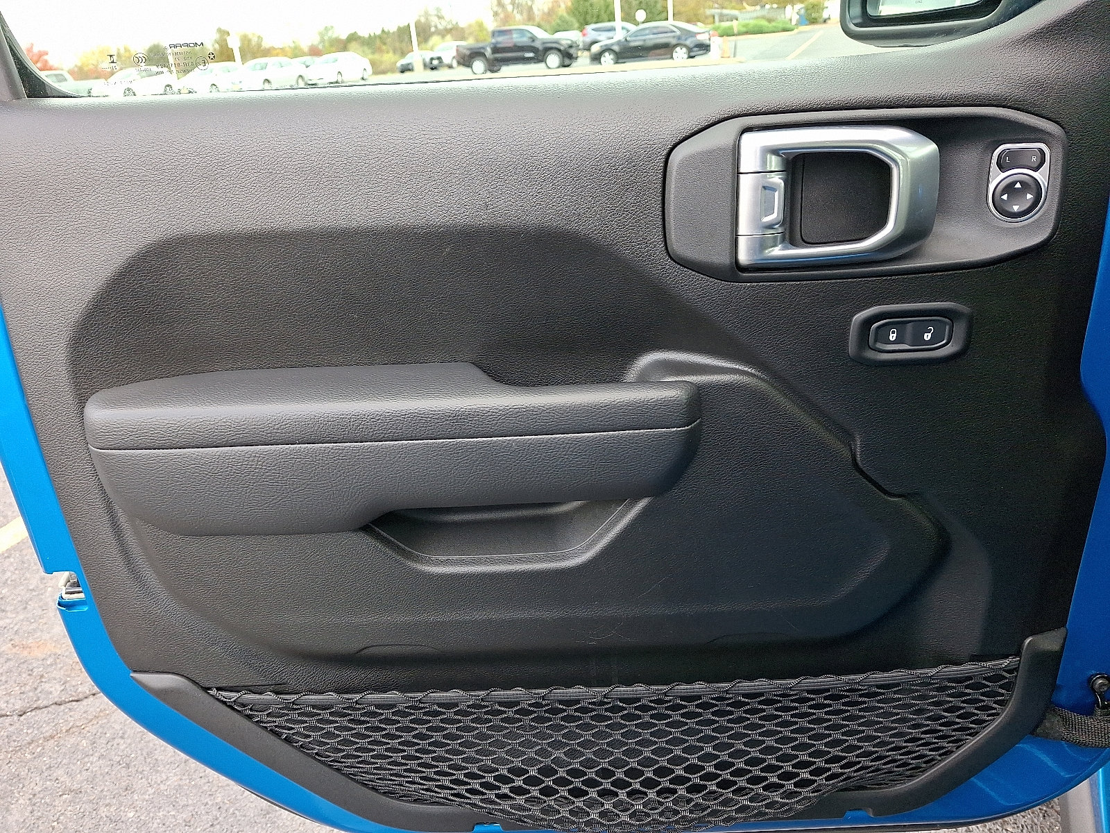 Used 2023 Jeep Gladiator Willys image 12