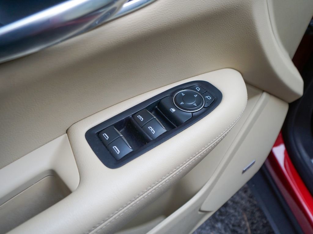 Used 2019 Cadillac XT5 FWD image 15