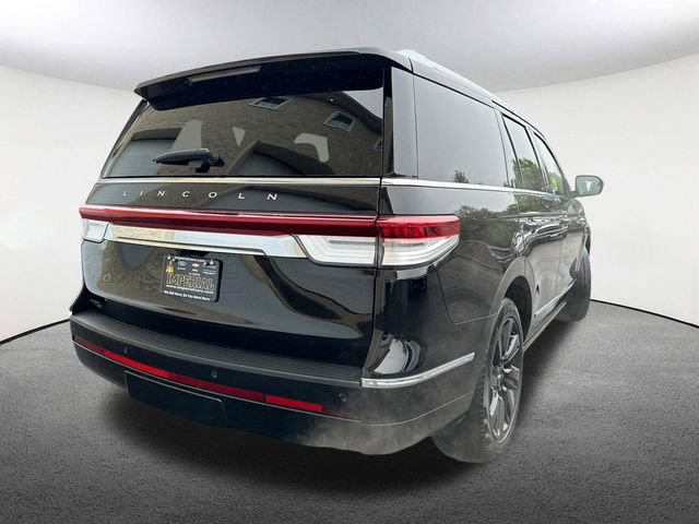 Used 2024 Lincoln Navigator Reserve image 14