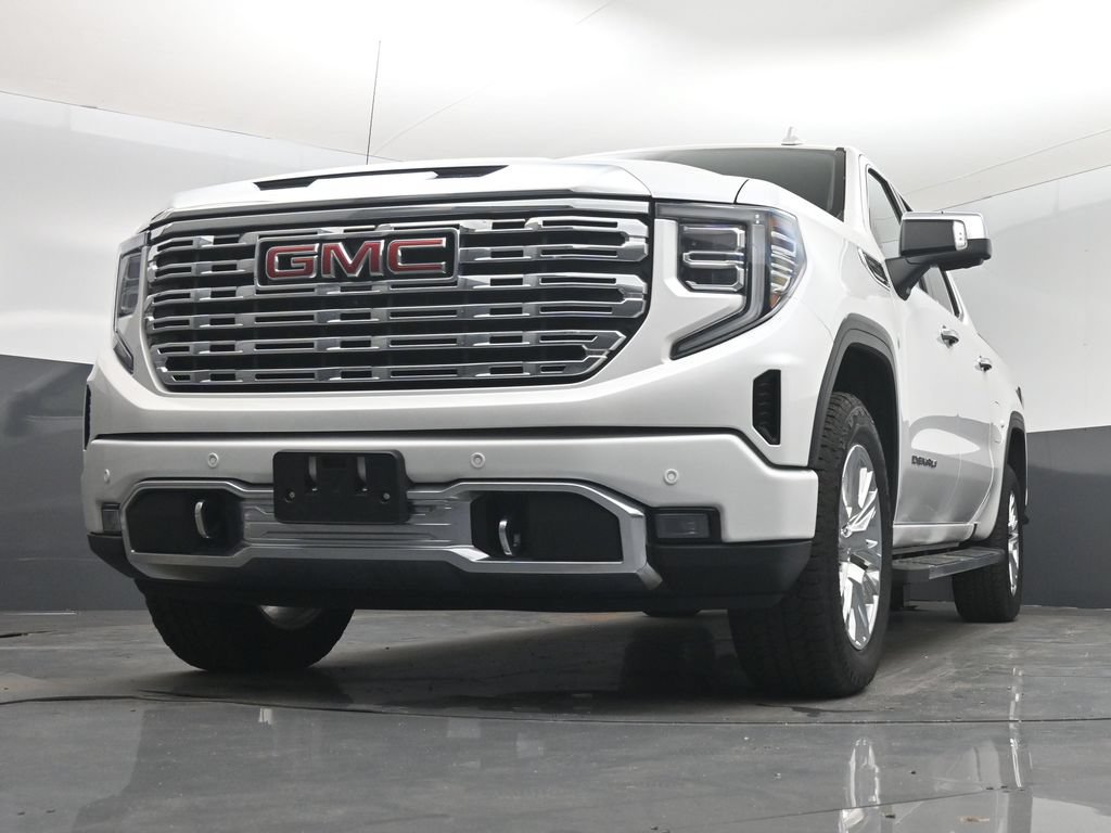 Used 2025 GMC Sierra 1500 Denali w/ Technology Package AWD/4WD image 31