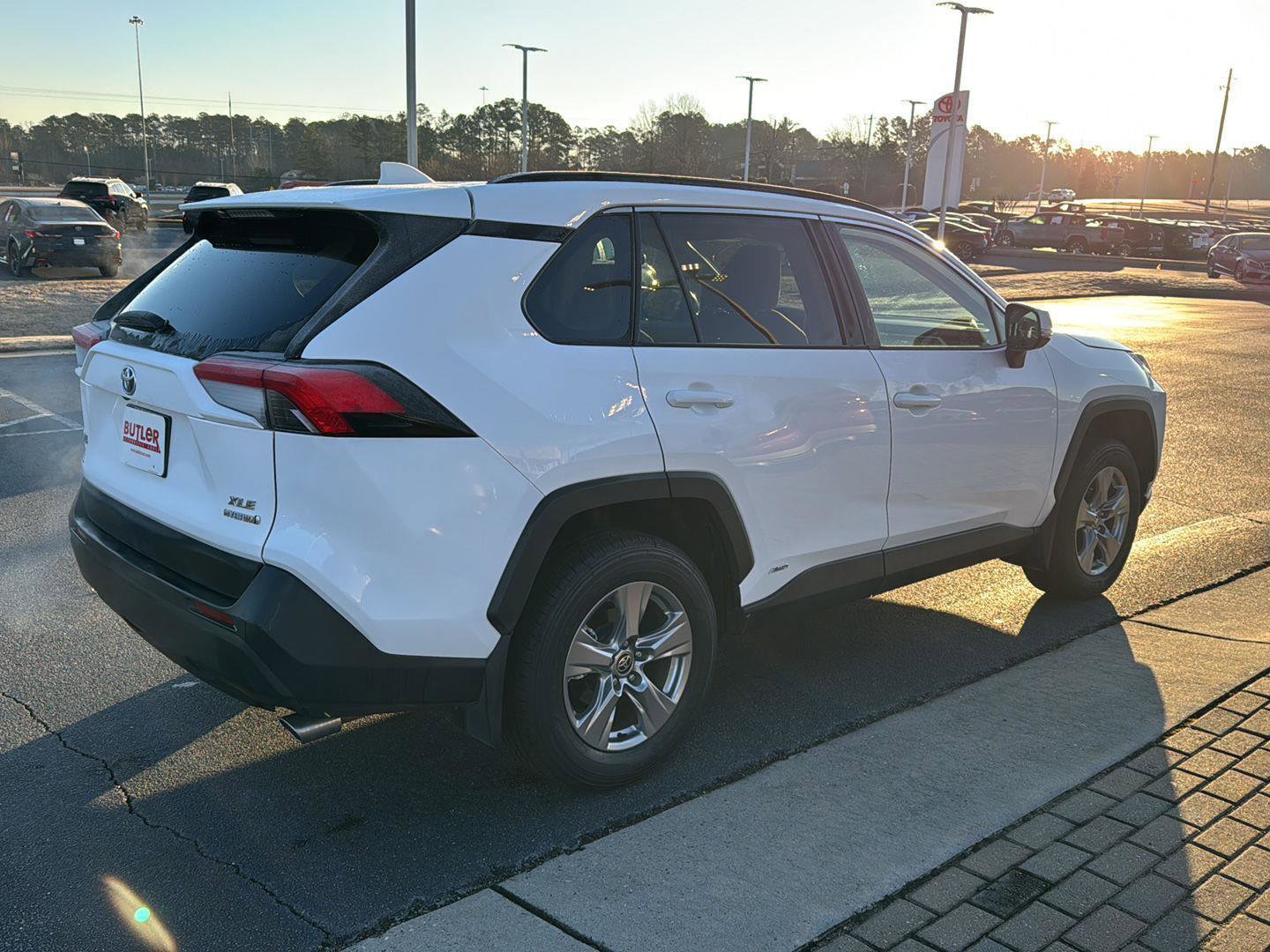 Certified 2024 Toyota RAV4 XLE image 5
