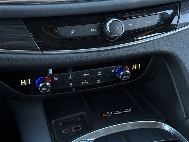 Used 2024 Buick Enclave Essence w/ Sport Touring Edition image 19