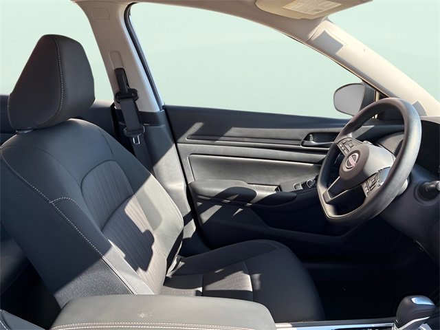 Used 2025 Nissan Altima 2.5 S image 11