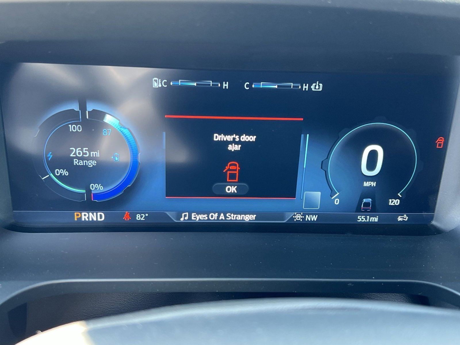 New 2025 Ford F150 Lightning Lariat image 17