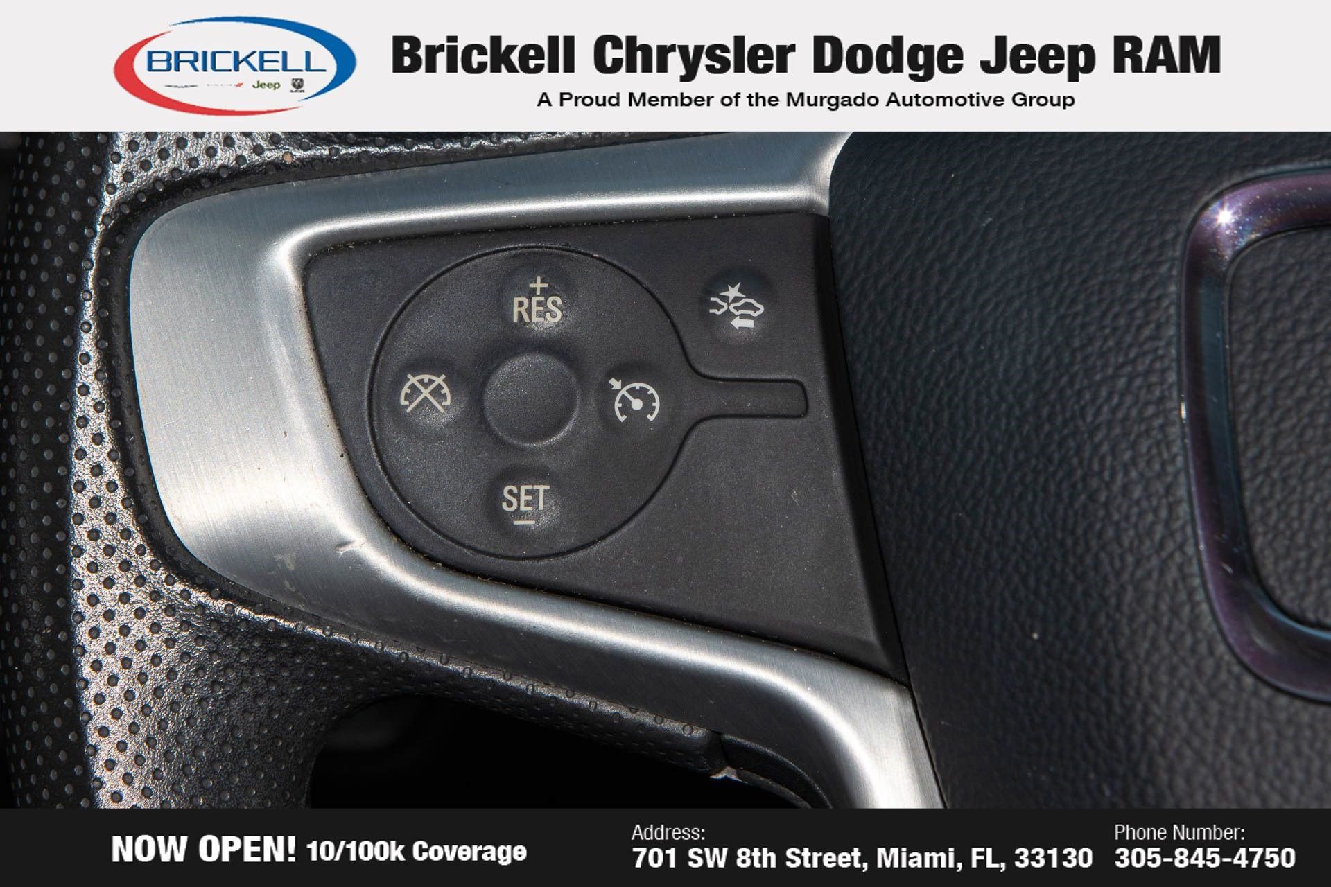 Used 2023 GMC Acadia SLE image 30