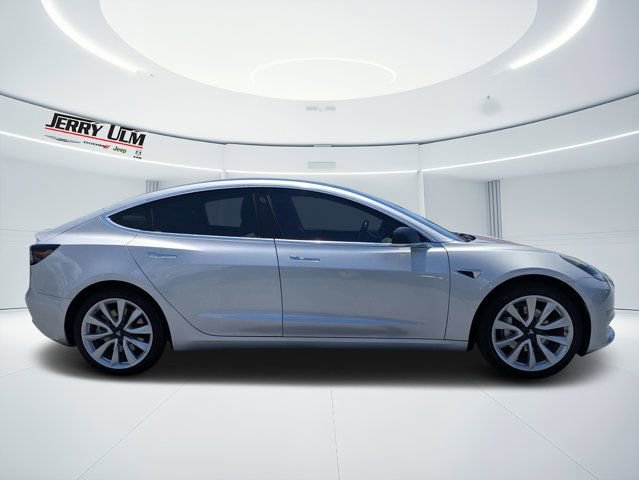 Used 2018 Tesla Model 3 Long Range RWD image 2