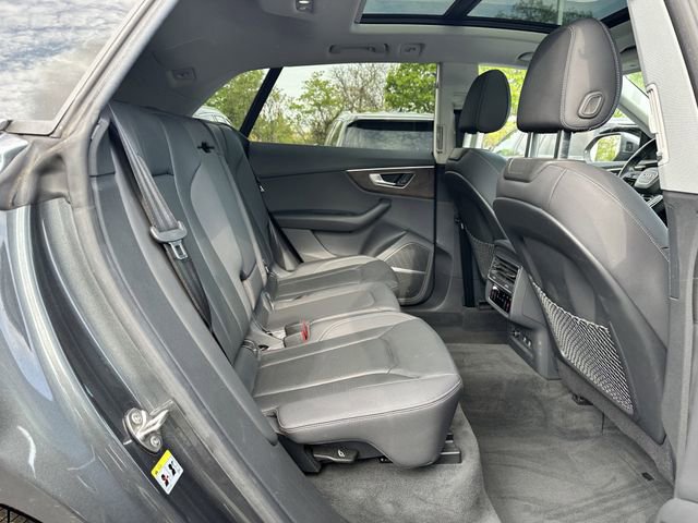 Used 2020 Audi Q8 Premium Plus image 36