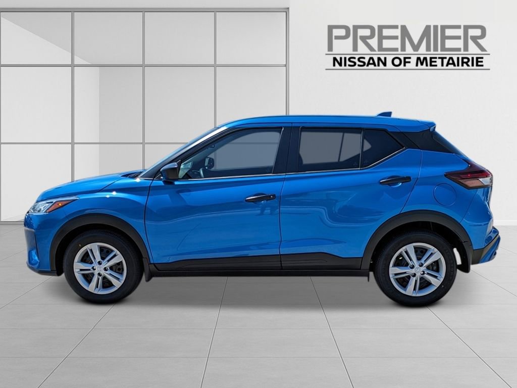 New 2025 Nissan Kicks Play S image 2