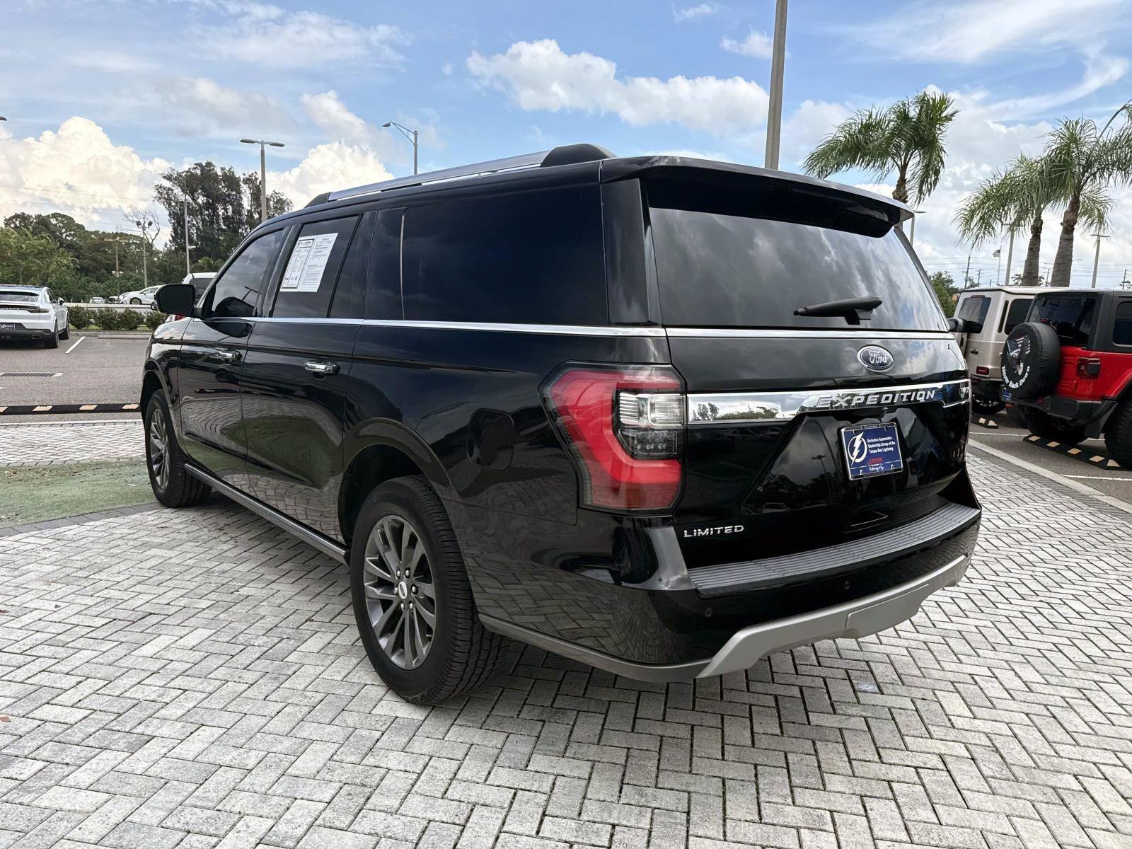 Used 2021 Ford Expedition Max Limited RWD image 4