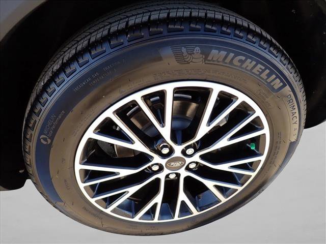 Used 2025 Ford Escape SE image 7