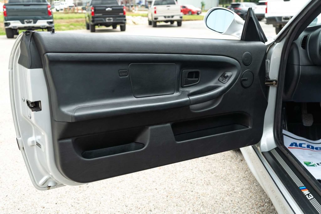 Used 1999 BMW M3 Coupe RWD image 36