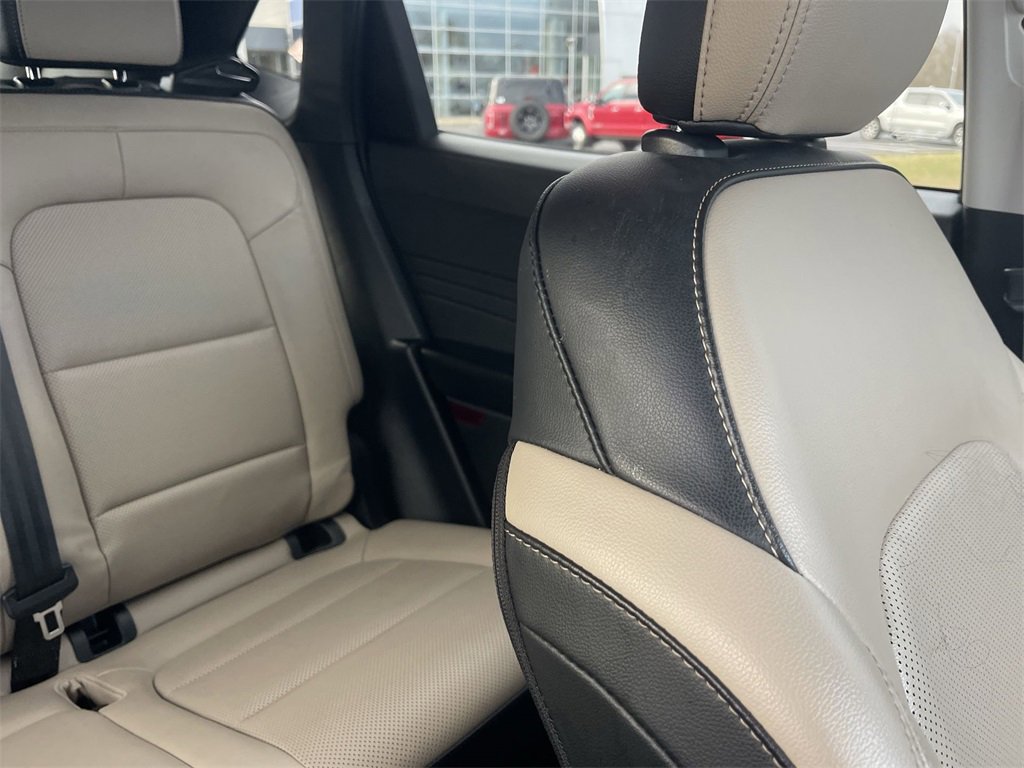 Used 2021 Ford Escape SEL w/ Technology Package image 14