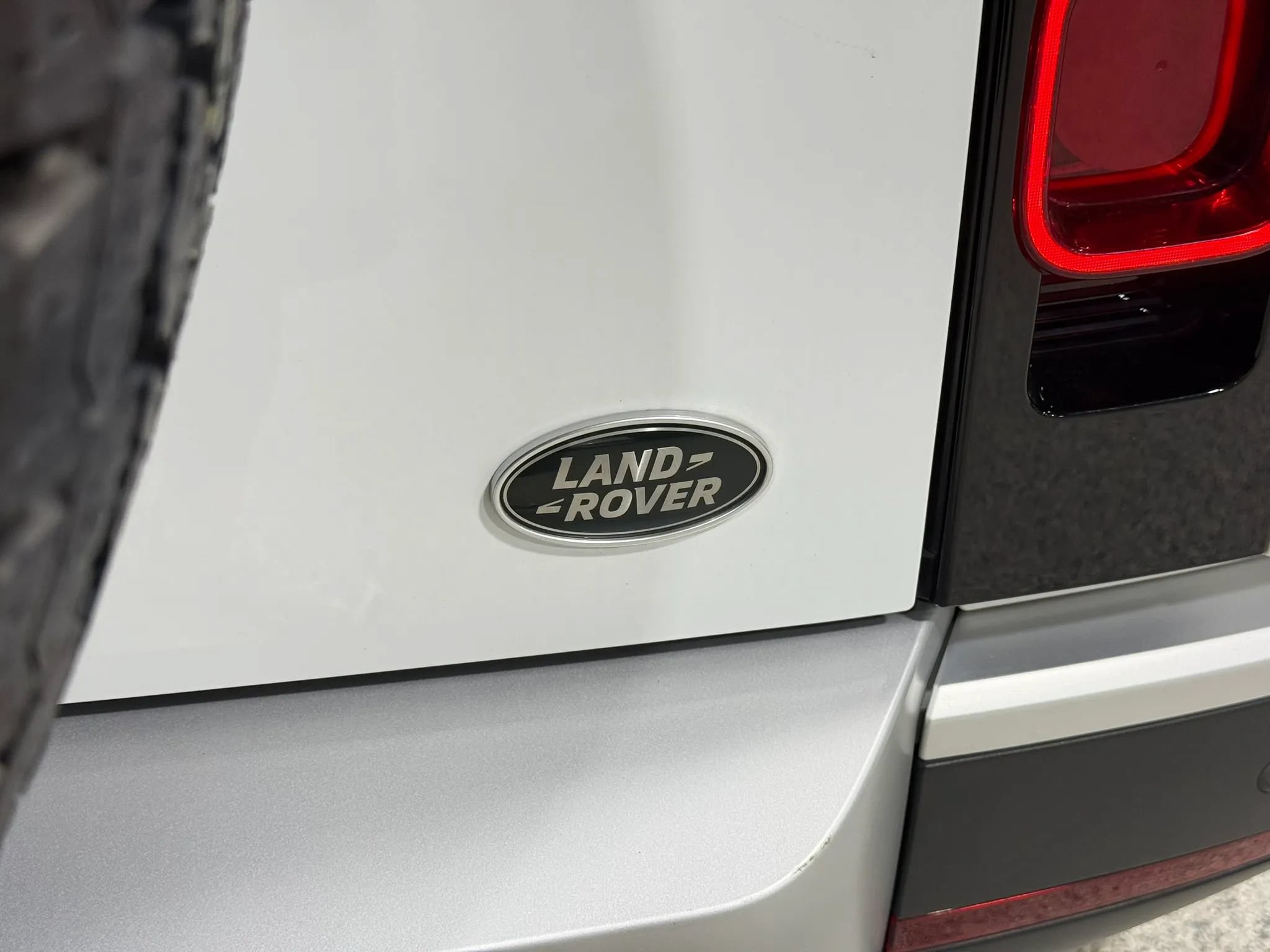 Used 2020 Land Rover Defender 110 S AWD/4WD image 75