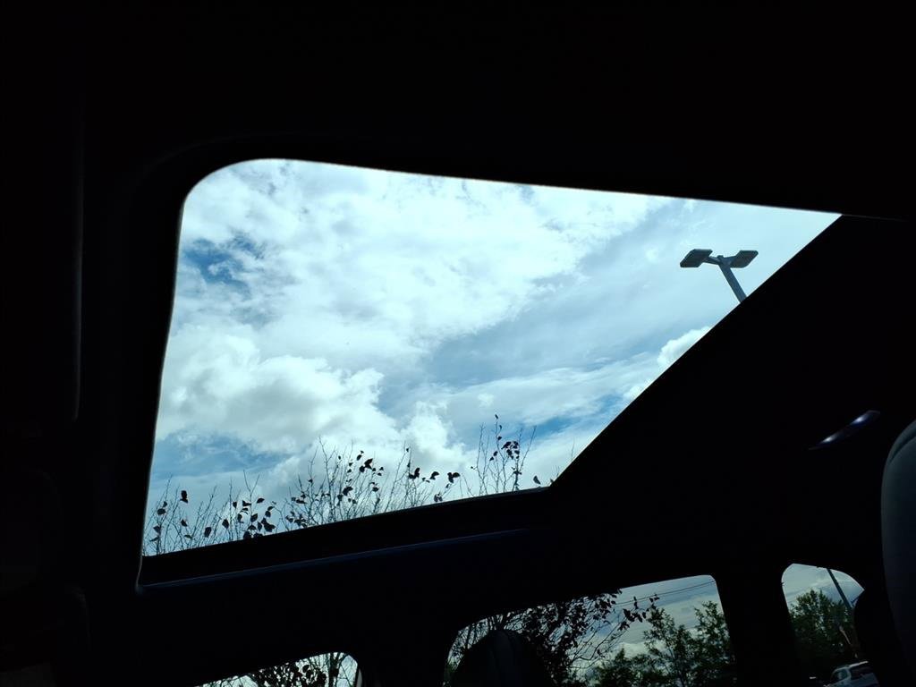 Used 2025 Subaru Forester Limited image 11