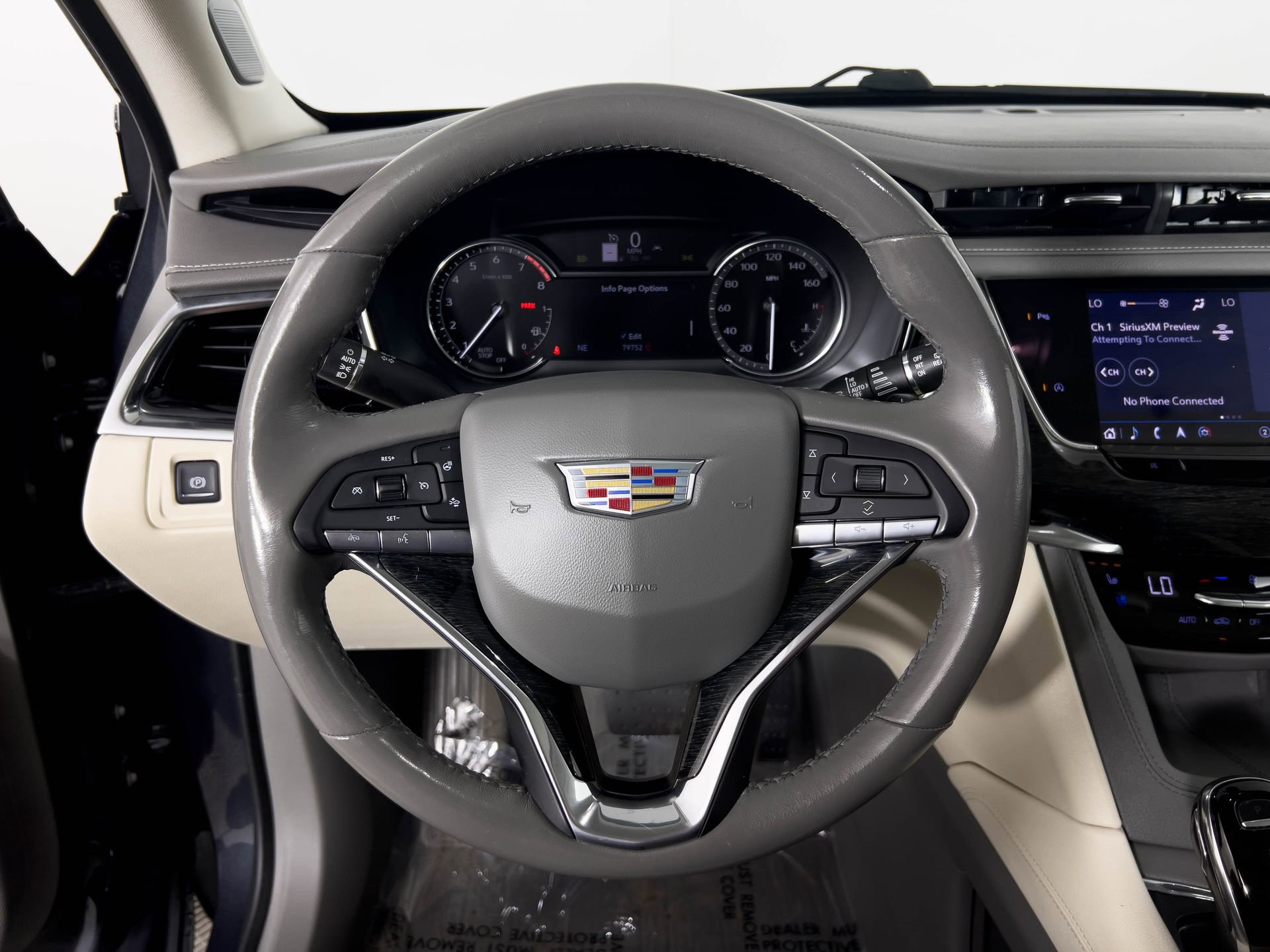 Used 2022 Cadillac XT6 Premium Luxury image 25