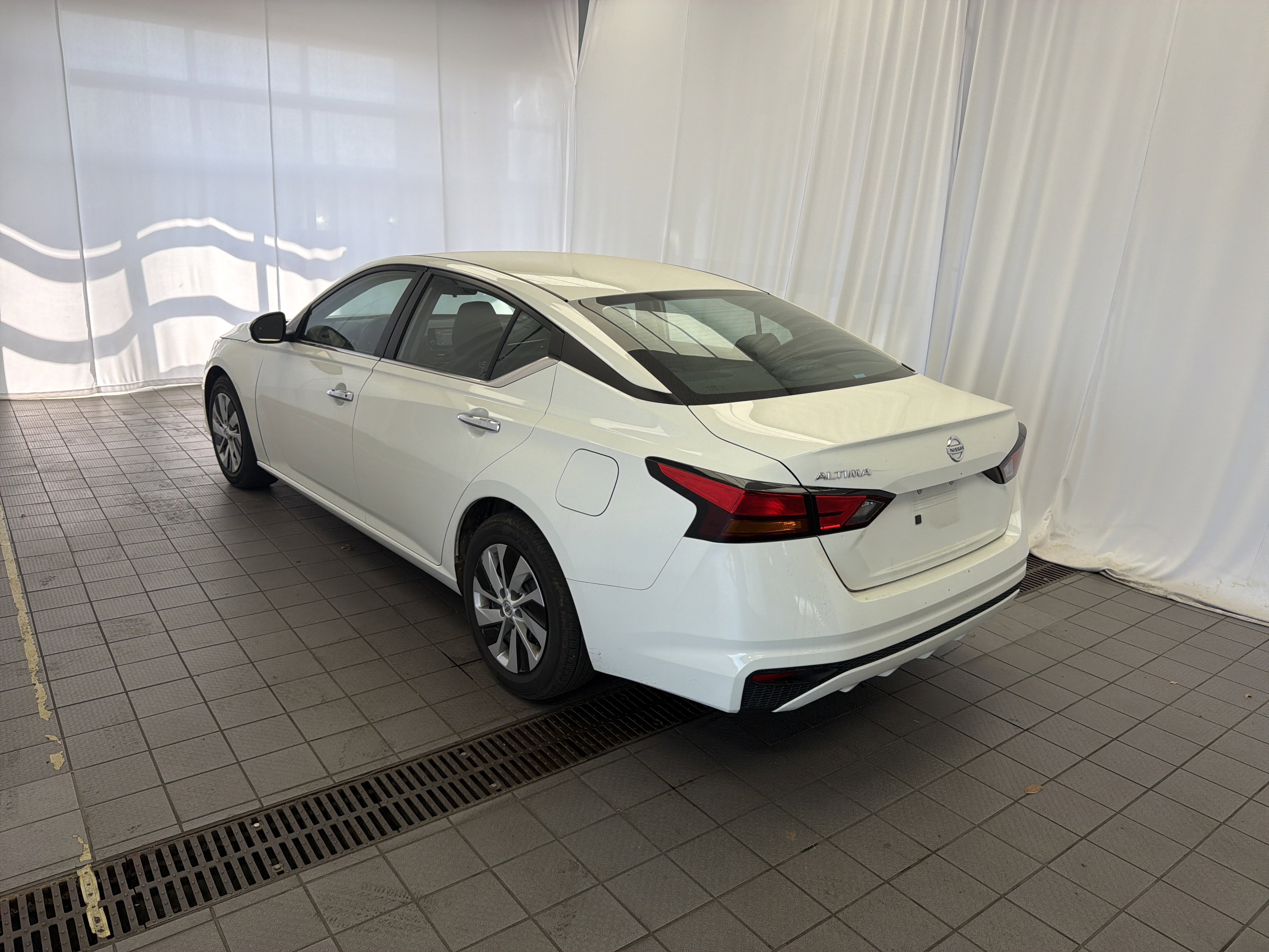 Used 2022 Nissan Altima 2.5 S image 7