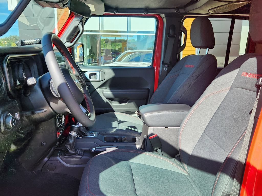 Used 2024 Jeep Gladiator Rubicon w/ Convenience Group AWD/4WD image 8