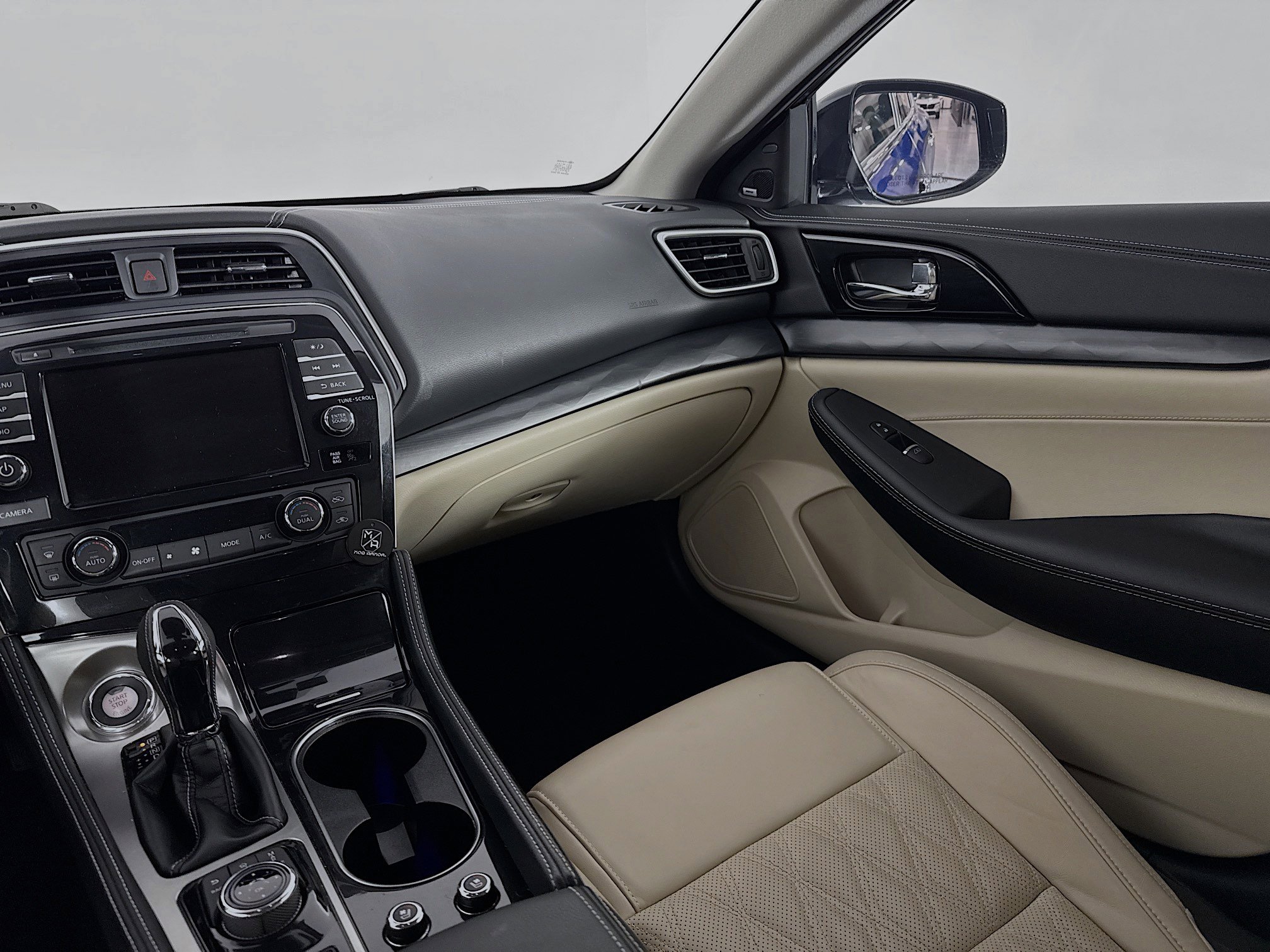 Used 2023 Nissan Maxima Platinum w/ Sport Mat Group image 24