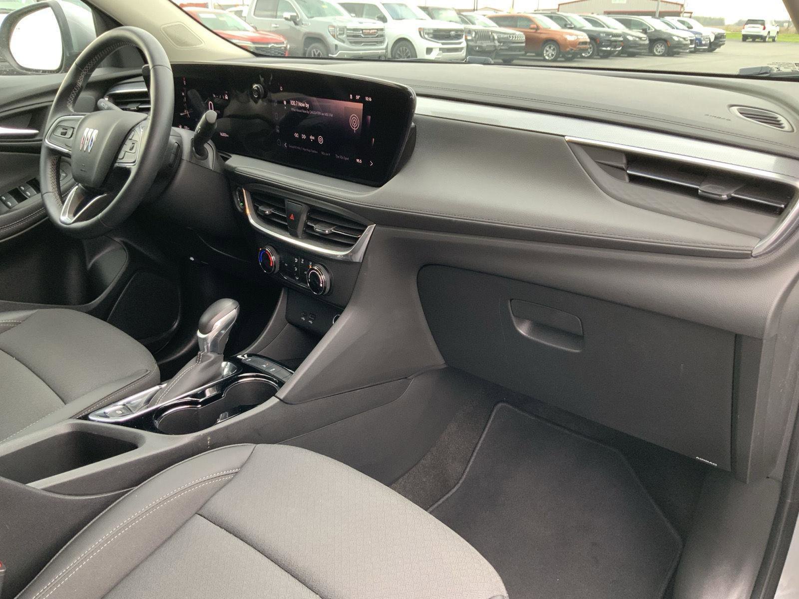 Used 2024 Buick Encore GX Preferred image 56