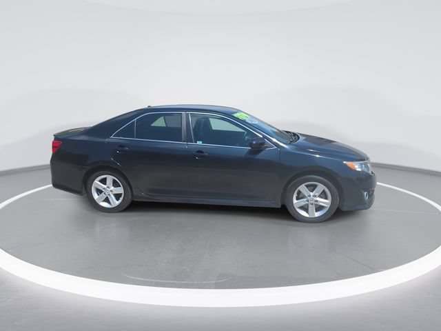 Used 2013 Toyota Camry SE FWD image 9