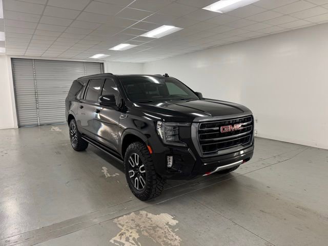 Used 2023 GMC Yukon XL AT4 w/ AT4 Premium Package image 3