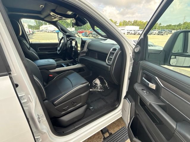 Used 2026 RAM 3500 Laramie AWD/4WD image 23