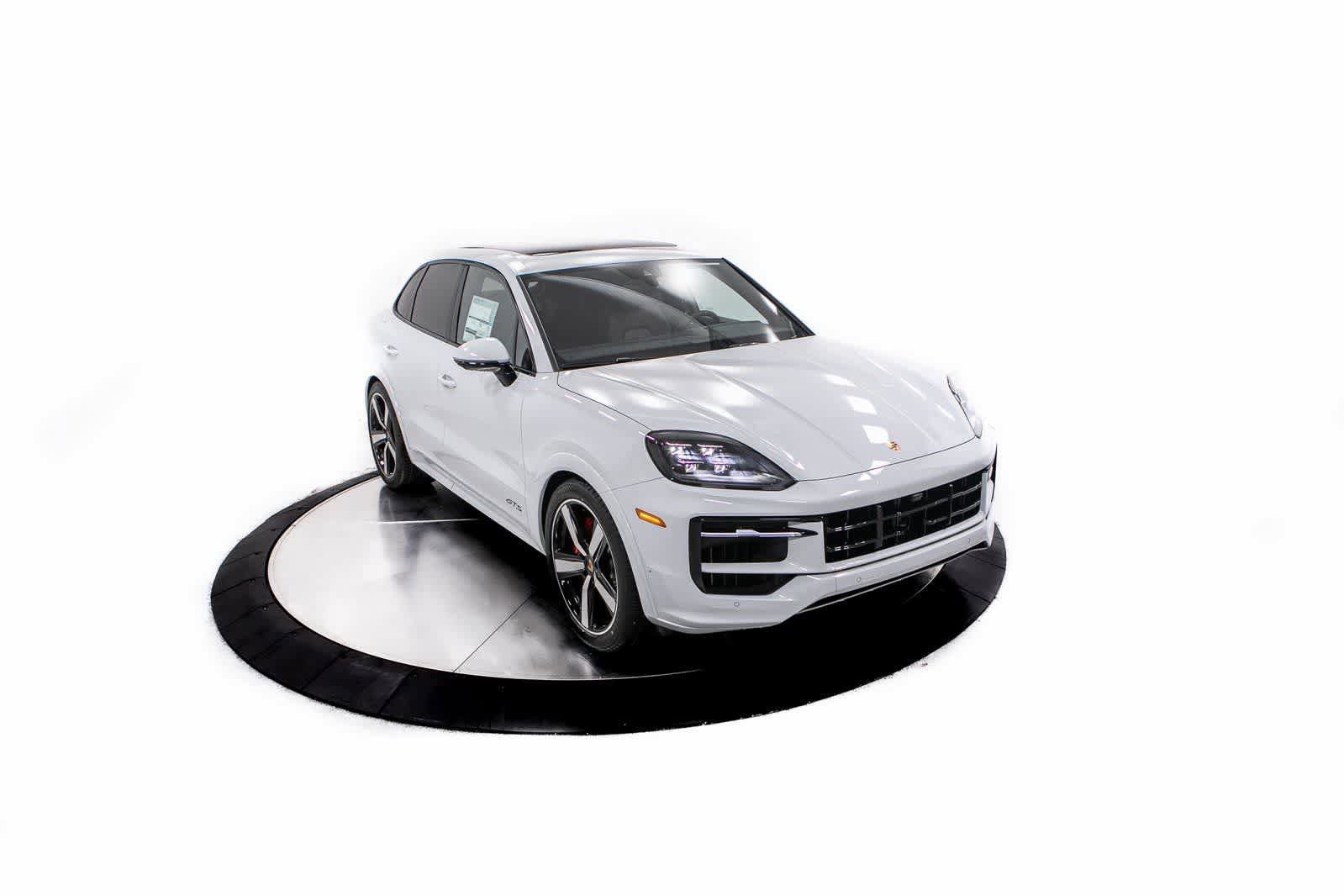 New 2026 Porsche Cayenne GTS AWD/4WD image 40
