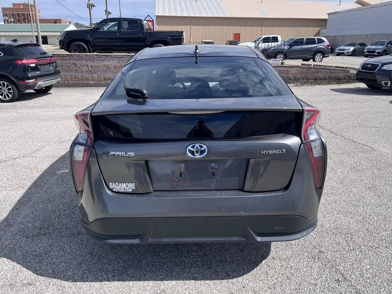 Used 2016 Toyota Prius Three Touring FWD image 4