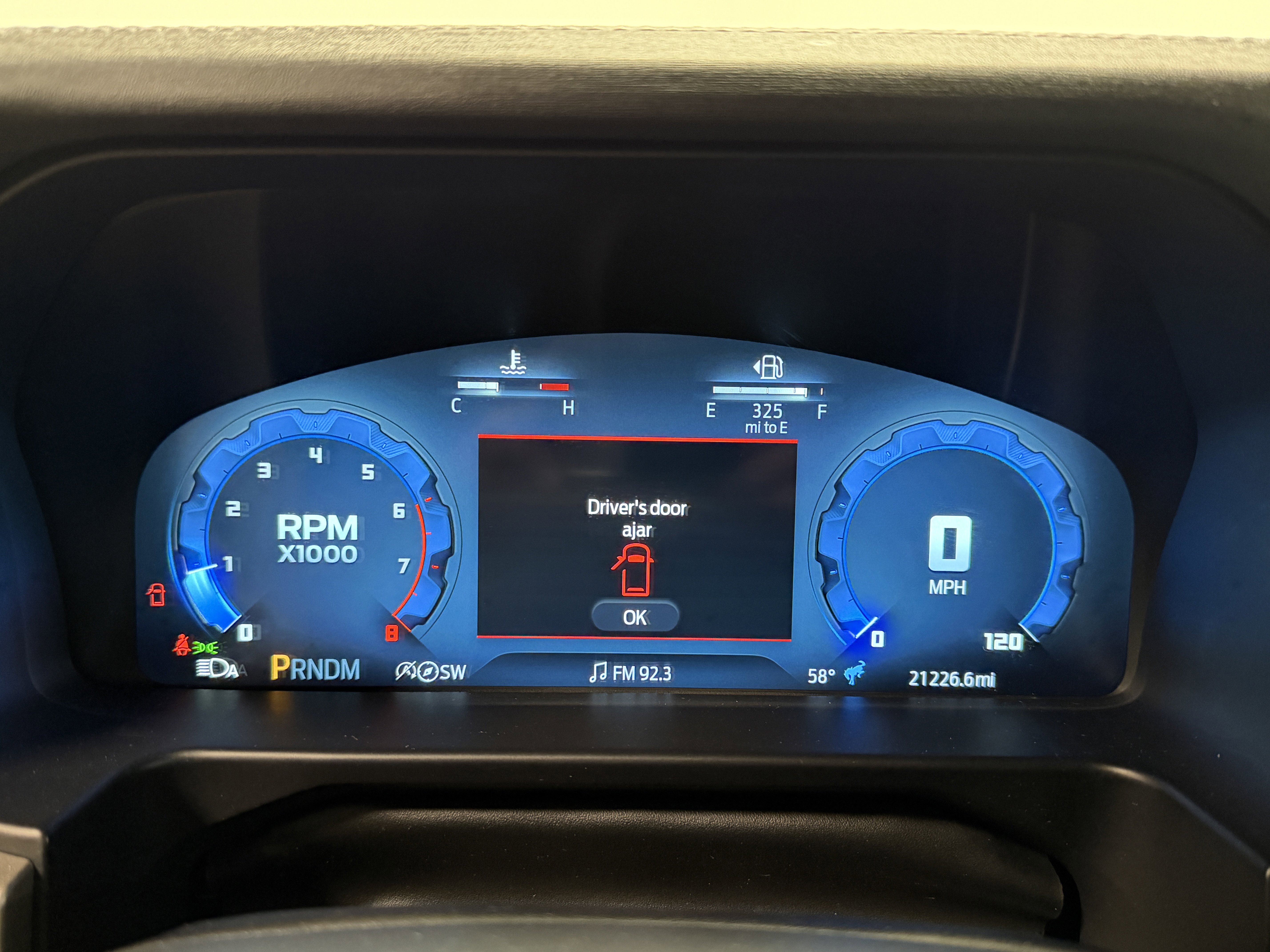 Used 2025 Ford Bronco Outer Banks image 18