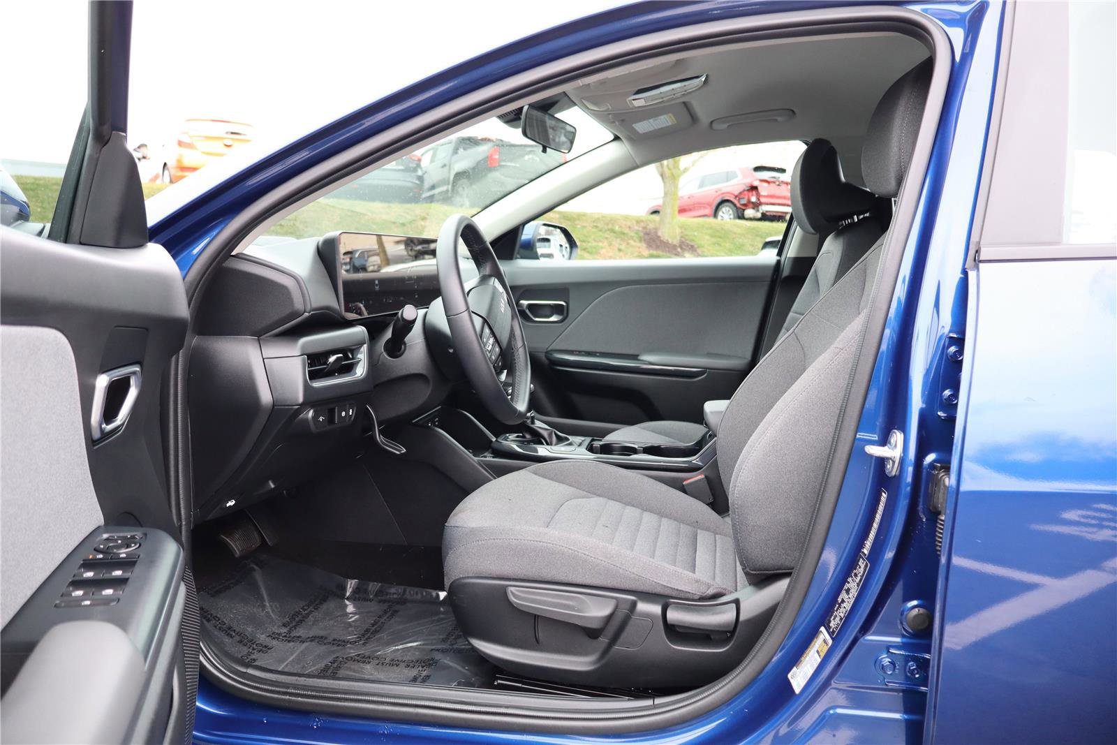 Certified 2025 Kia K4 EX image 16