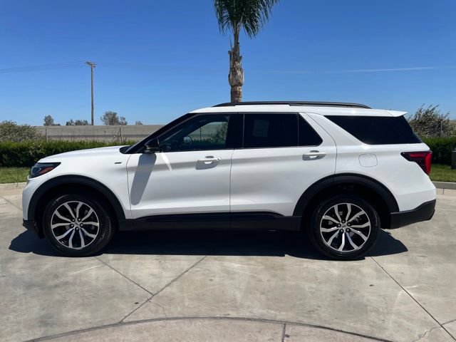 New 2026 Ford Explorer ST-Line AWD/4WD image 2