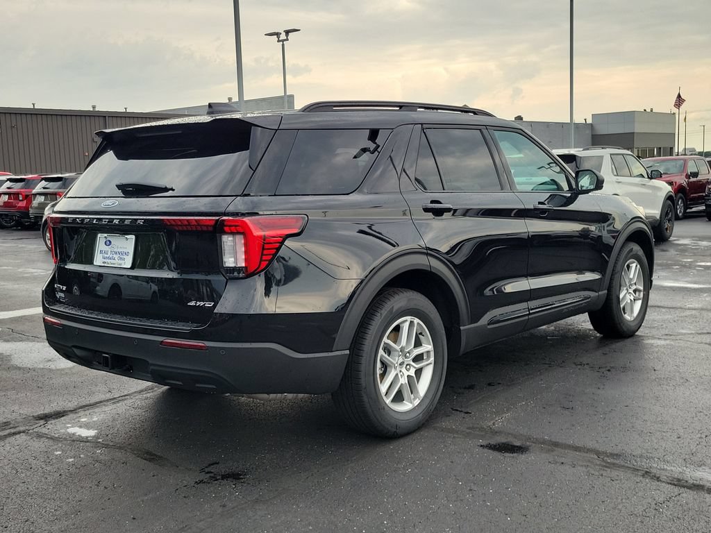 New 2026 Ford Explorer Active AWD/4WD image 4