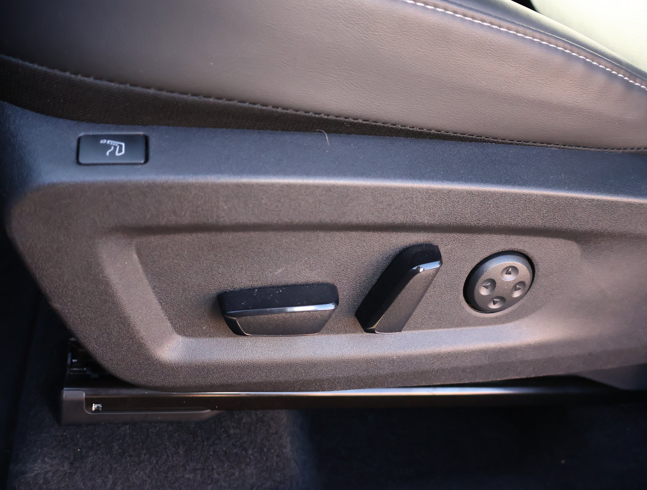 Used 2025 Nissan Murano Platinum w/ Cargo Package image 10