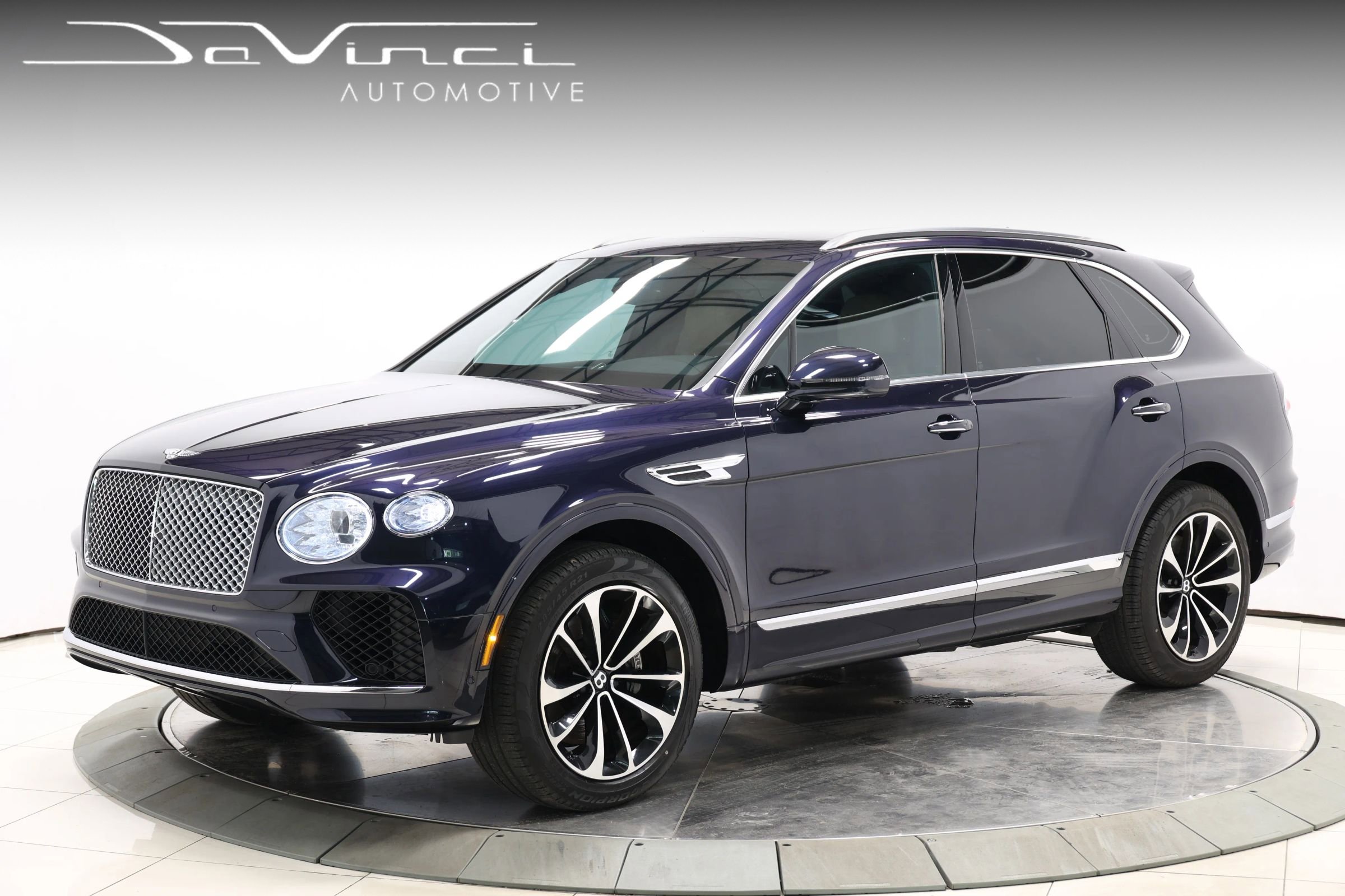Used 2021 Bentley Bentayga AWD/4WD video 1