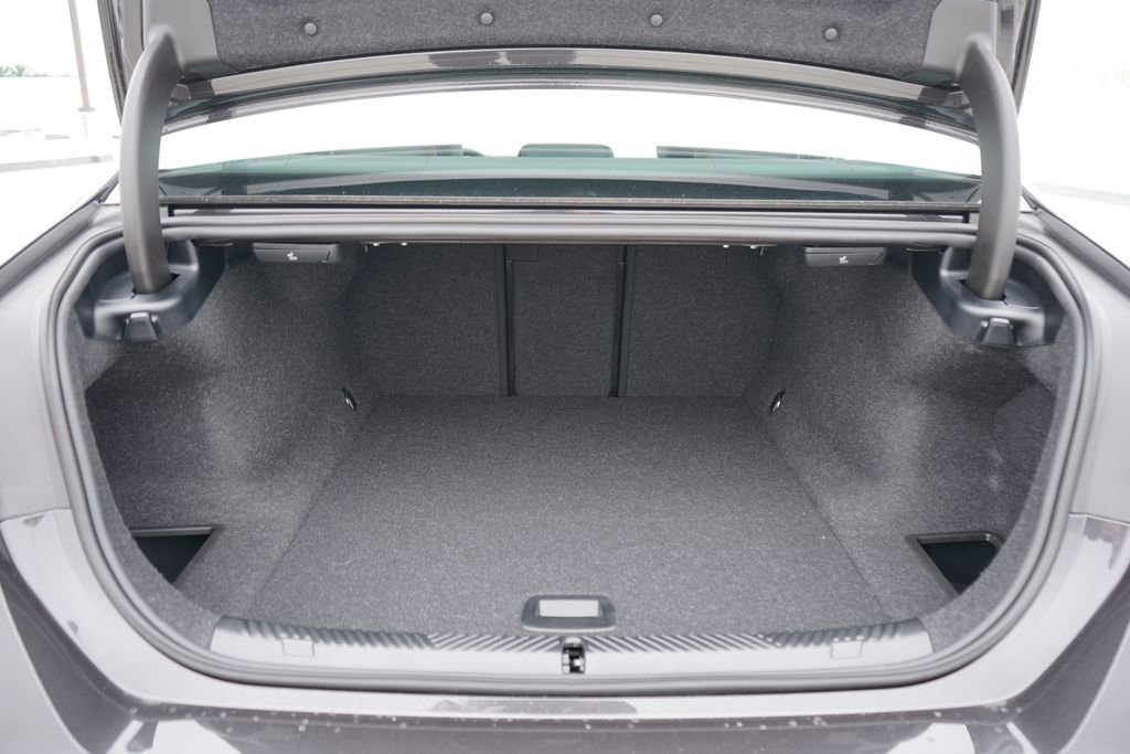 Used 2026 BMW i5 eDrive40 image 21