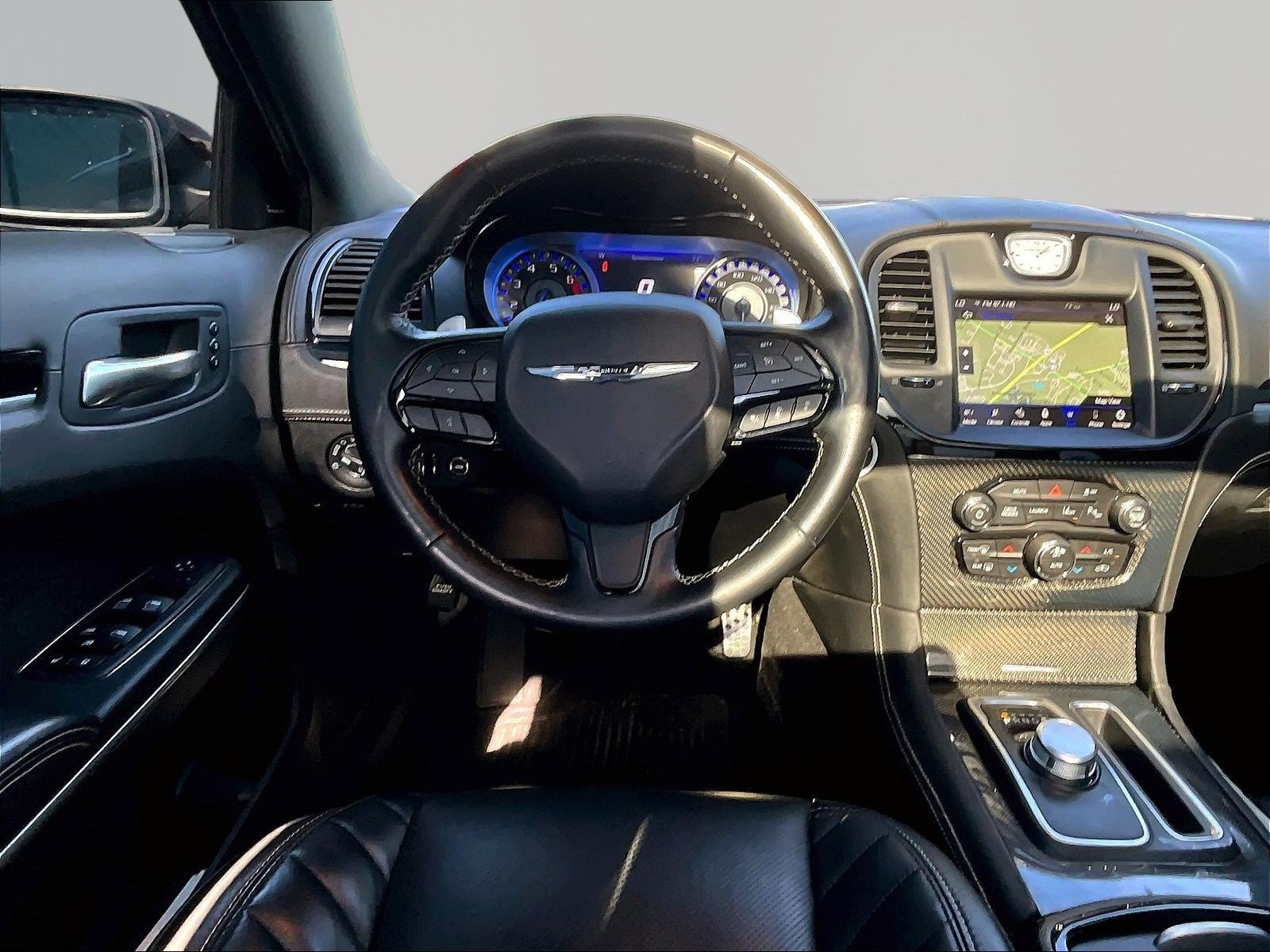 Used 2023 Chrysler 300 C RWD image 8
