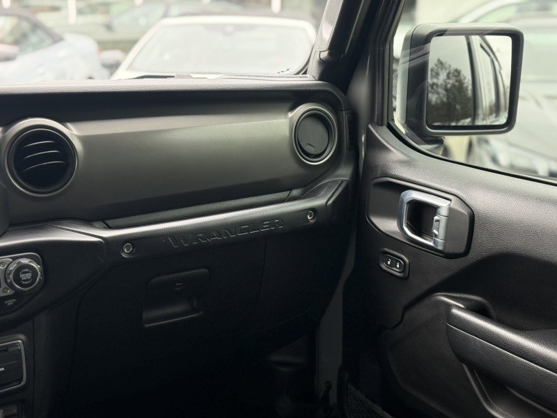 Used 2023 Jeep Wrangler Unlimited Sport image 22