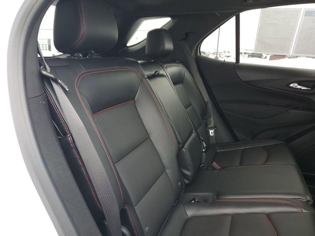 Certified 2023 Chevrolet Equinox RS w/ RS Leather Package image 31