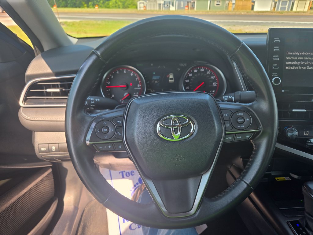 Used 2024 Toyota Camry XSE FWD image 9