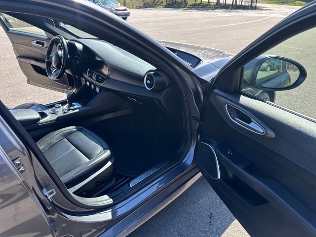 Used 2023 Alfa Romeo Giulia Ti w/ Active Assist Plus Package image 20
