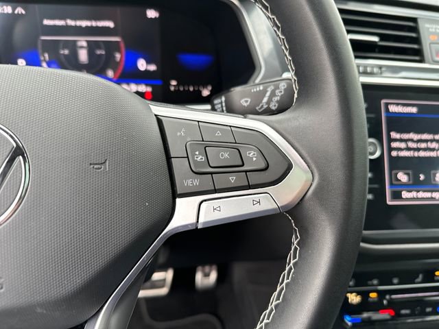 Certified 2023 Volkswagen Tiguan SE R-Line AWD/4WD image 19