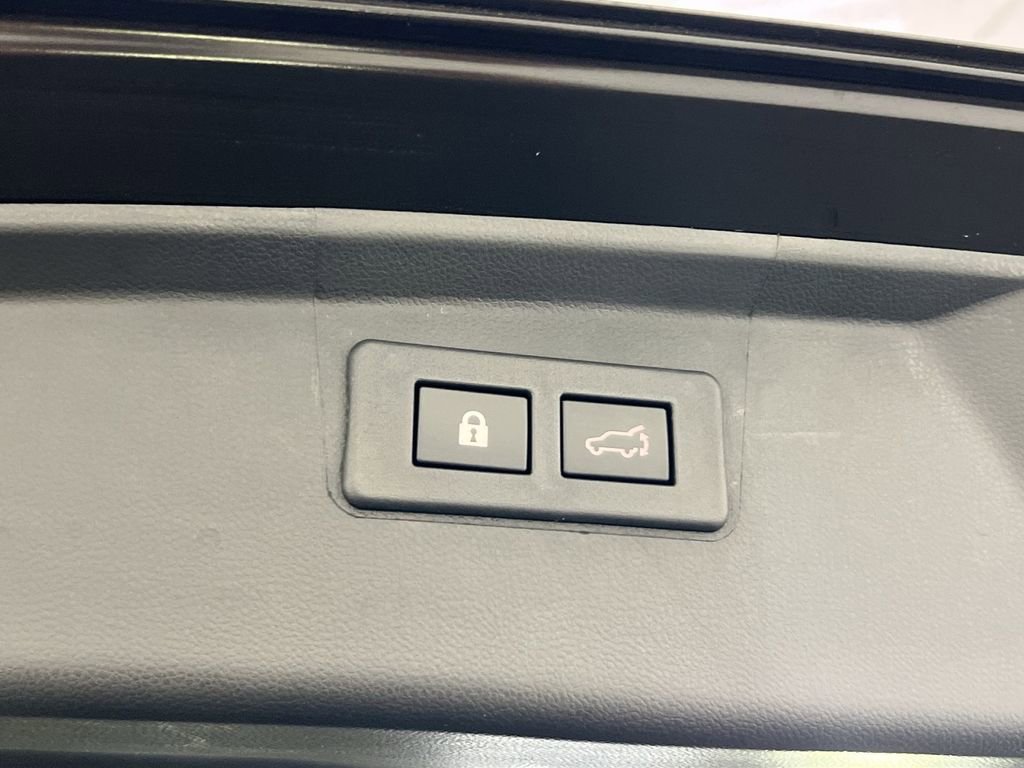 Used 2025 Subaru Outback Onyx Edition image 27