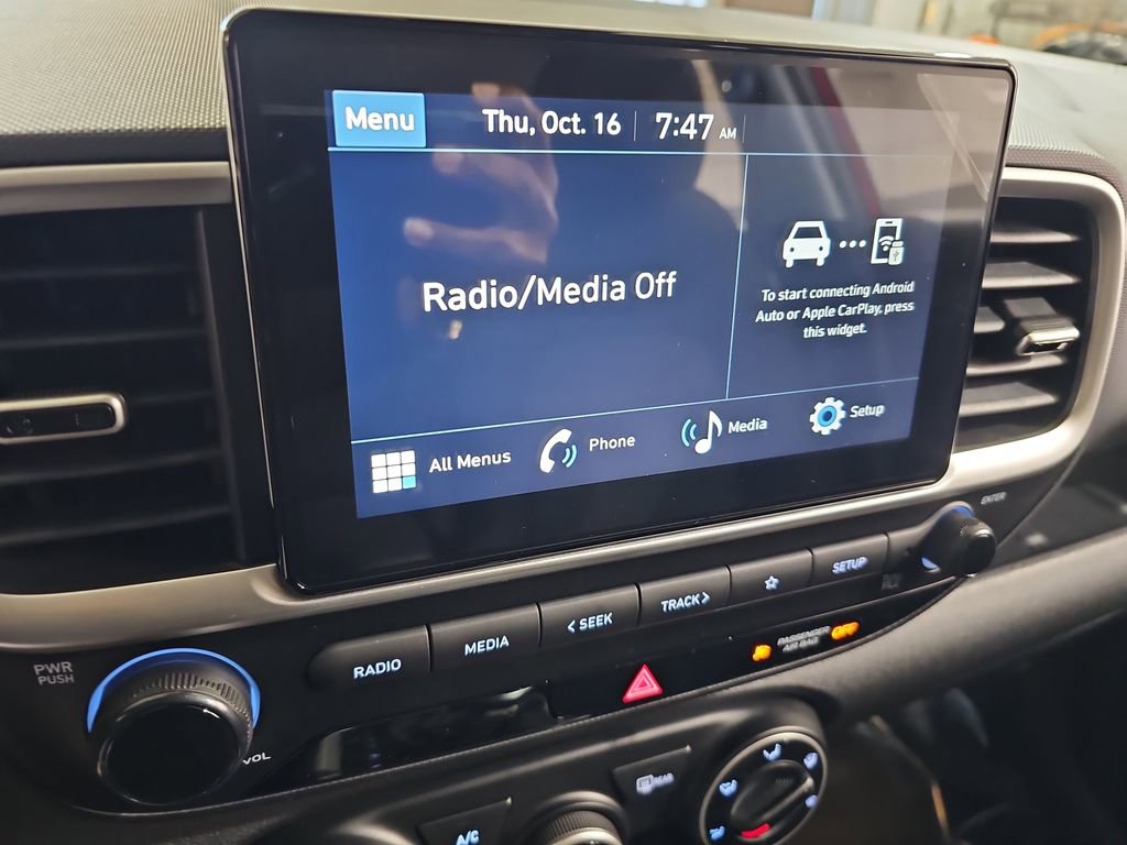 New 2026 Hyundai Venue SE image 20