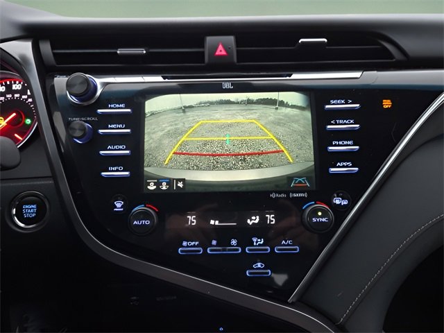 Used 2018 Toyota Camry XSE image 22