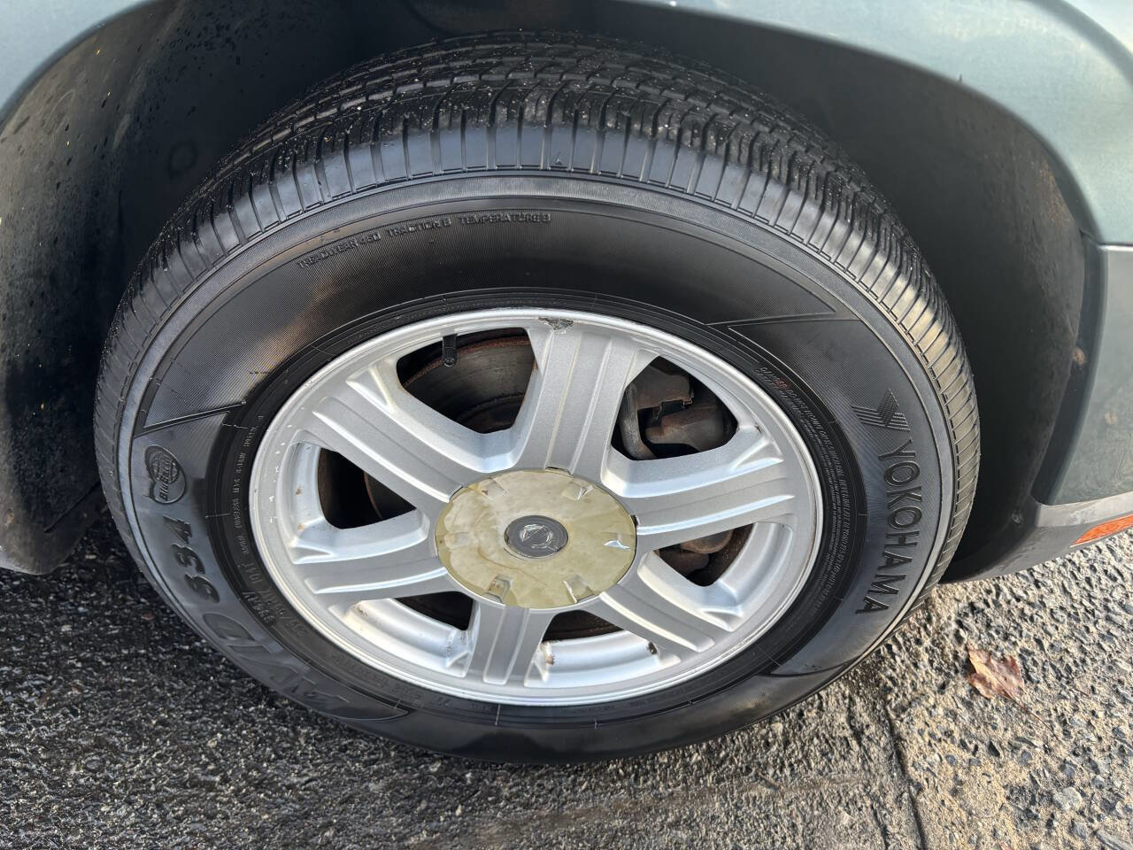 Used 2005 Chrysler Pacifica Touring w/ Comfort Convenience Group image 23