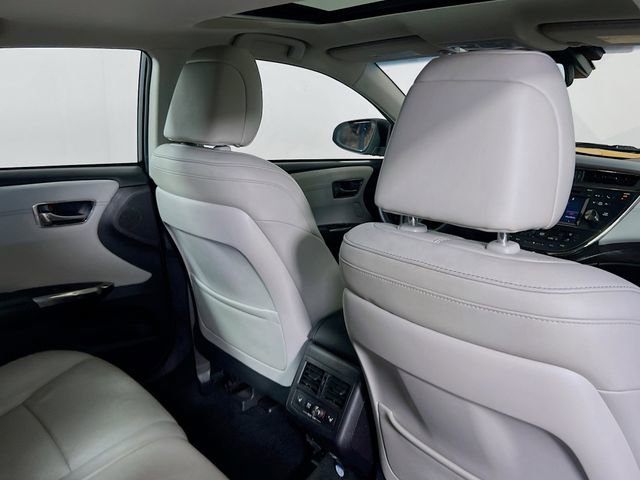 Used 2016 Toyota Avalon Limited w/ Toyota Safety Sense Package image 8