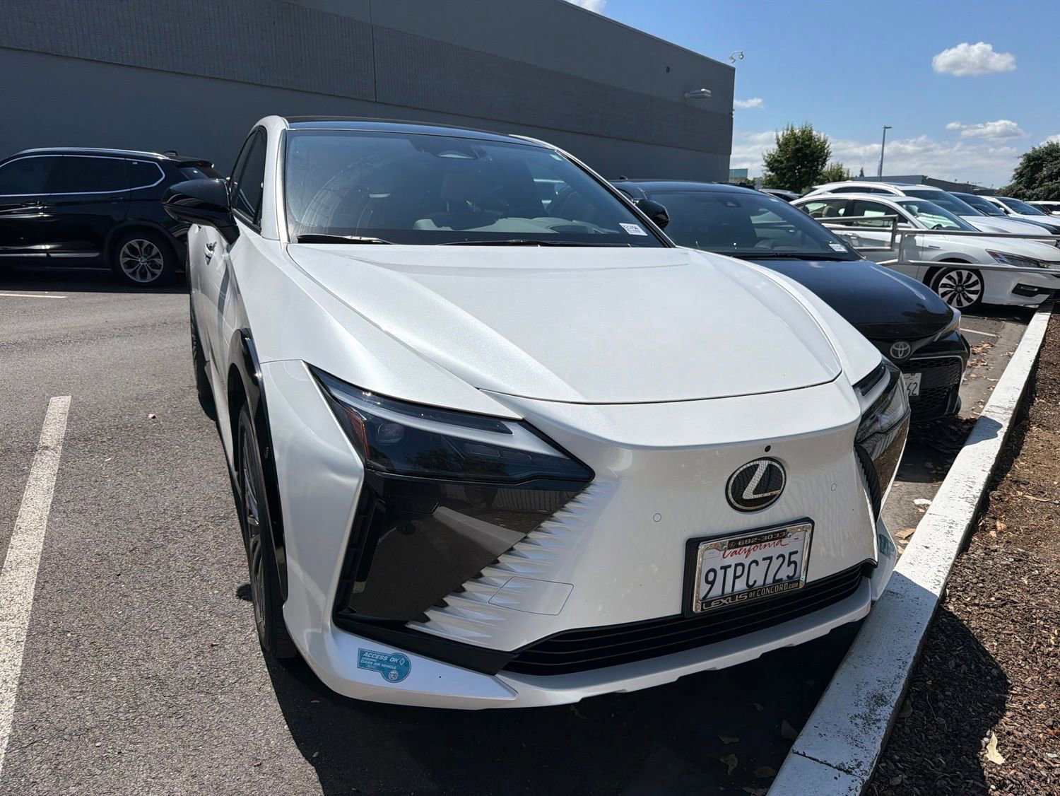 Used 2025 Lexus RZ 300e w/ Accessory Package (Z1) FWD image 1
